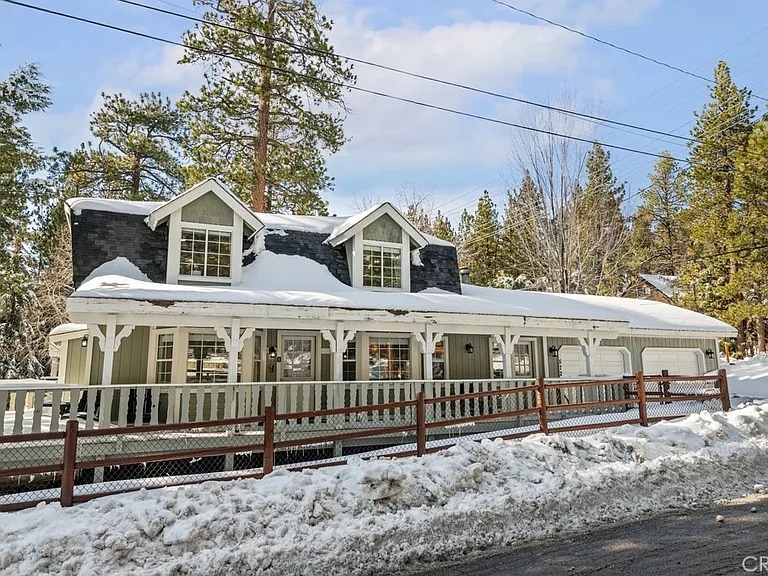 WHAT DOES $524,900 GET YOU IN MOONRIDGE?
