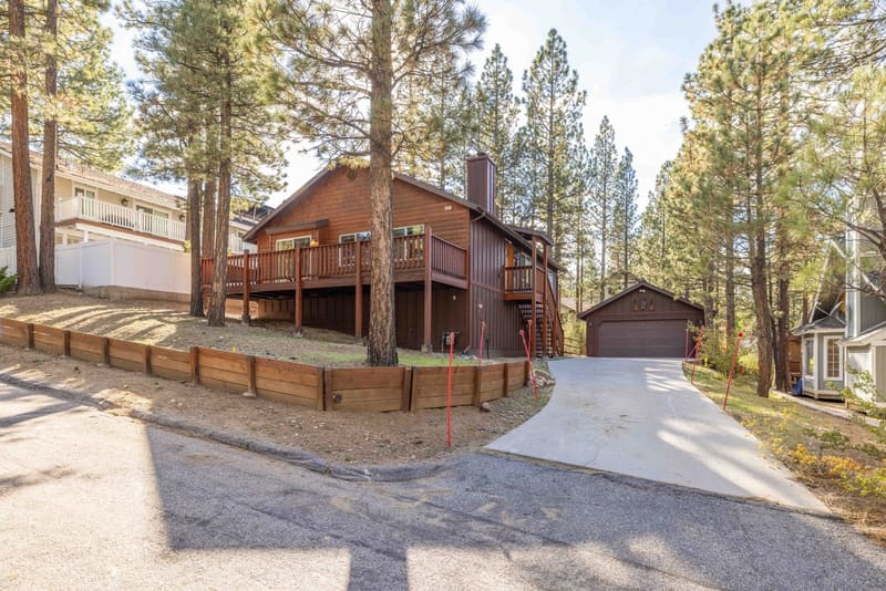 447 Salem Dr exterior