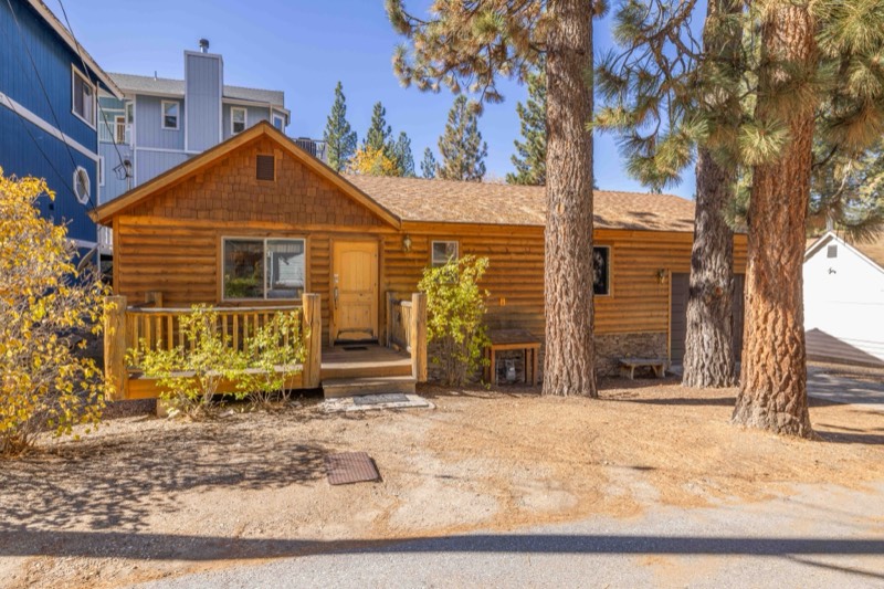 774 Marin Road, Big Bear Lake — single-story cabin exterior
