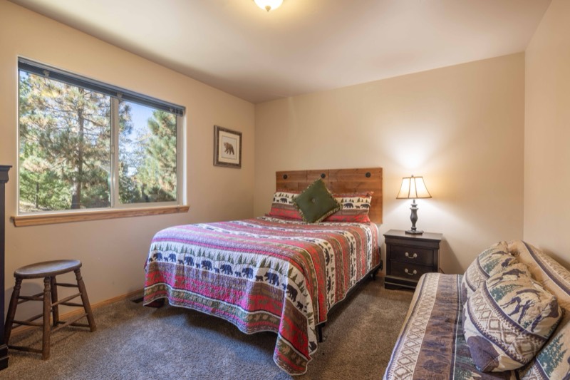 Second bedroom